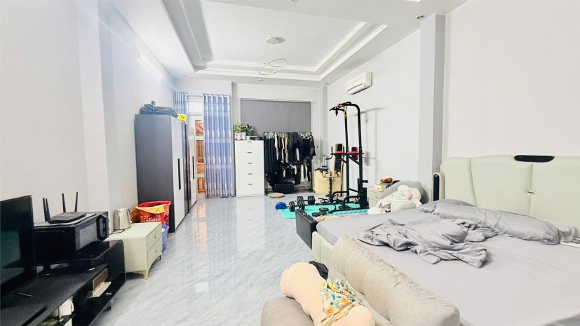 Bán nhà mặt tiền số 1 cũ, dt : 122138m3, 4 tầng, 6 phòng, 7663077