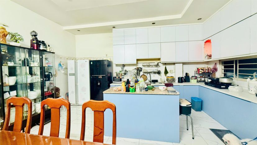 Bán nhà mặt tiền số 1 cũ, dt : 122138m3, 4 tầng, 6 phòng, 7663080