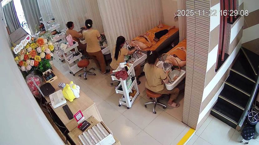 Chính chủ sang nhượng tiệm gội đầu dưỡng sinh  nail  lạc 7664277