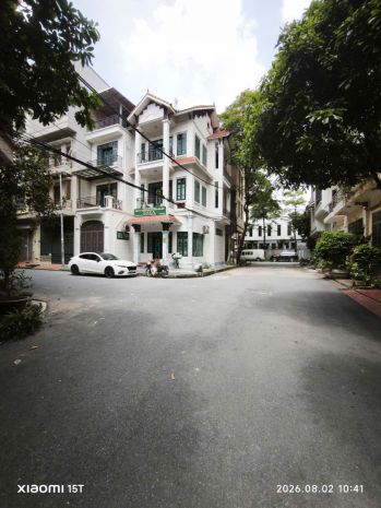 Bán gấp nhà phố nguyễn cảnh dị khu đt đại kim hà nội 40 tỷ. 7664364