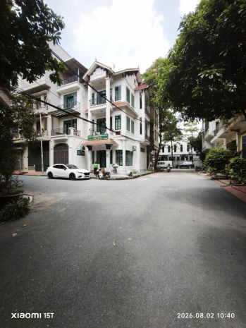 Bán gấp nhà phố nguyễn cảnh dị khu đt đại kim hà nội 40 tỷ. 7664369