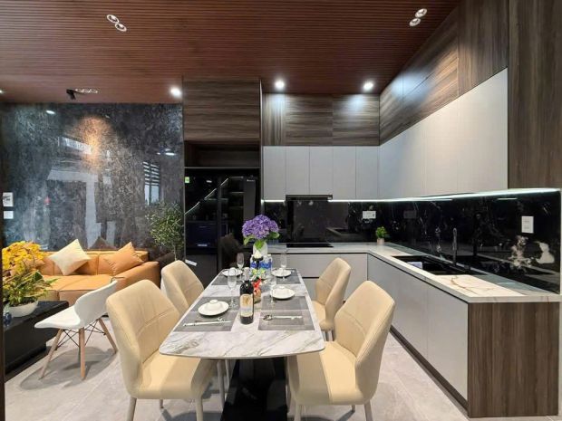 Chính chủ cần bán gấp nhà 3 tầng trần cao vân_liên hệ ngọc 7666363