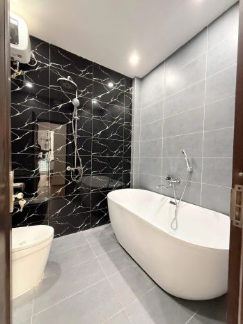 Chính chủ cần bán gấp nhà 3 tầng trần cao vân_liên hệ ngọc 7666364