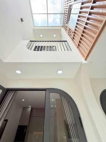 Siêu phẩm phạm văn chiêu gò vấp  hẻm xe hơi 6m thông bàn 7666789