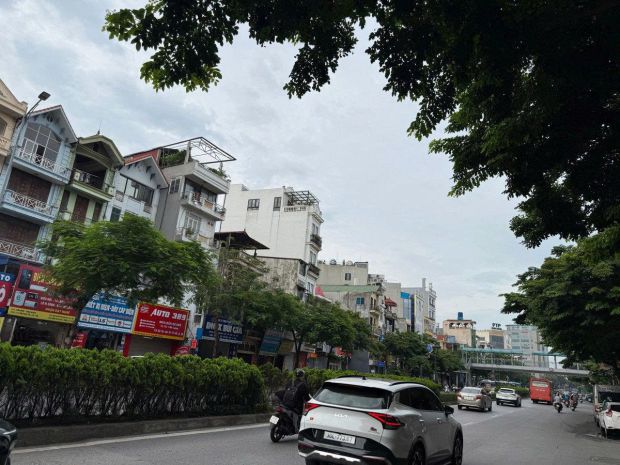 Bán nhà mặt phố nguyễn văn cừ, long biên 192m2 mt7.6m 59.9 7667617
