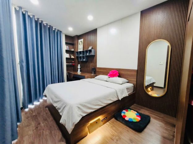Giáp quận 10 lê đại hành - 2 mặt tiền hẻm thông - có sân 7667772