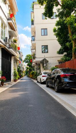 Bán đất ngọc thụy- phân lô- ô tô- 77m mặt tiền rộng- chỉ 8 7668151