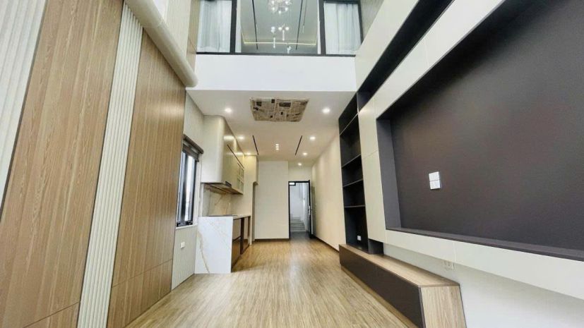Bán nhà tư đình 45m 7 tầng phân lô gara ô tô lô góc 3 7668765