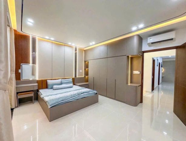 Nhà góc 2 mặt tiền thoáng mát, 110m, chỉ 6.5 tỷ, cạnh phú 7669067