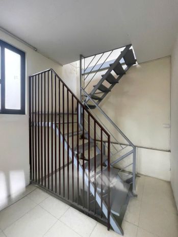 Cho thuê nhà nguyên căn 2 mặt thoáng tại phú thượng, tây 7670712