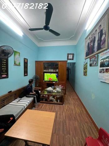 Bán nhà 56m²  ngọc thụy, long biên  3 tầng  giá 12 tỷ 7671138
