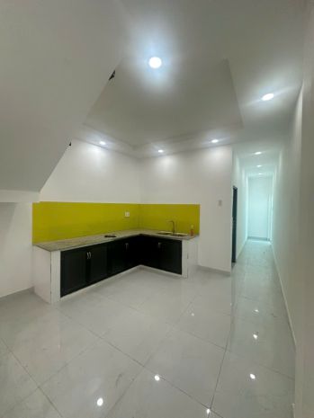 Mặt tiền hxh thông nhà mới 2 tầng btct  85m² nở hậu  hxh 7671697