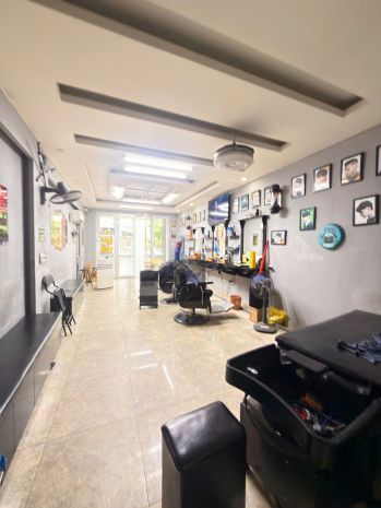Bán nhà mặt phố hoàng văn thái  6 tầng thang máy  vỉa hè 7672820