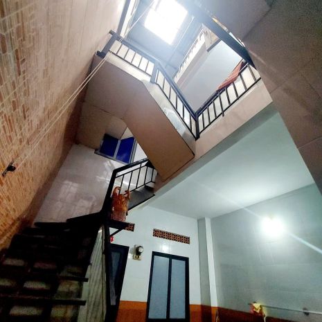 Cho thuê nhà nguyên căn  12 phòng đang khai thác trung tâm 7675493