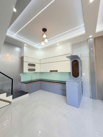 Bán nhà 2 tầng p.biên hòa,shr đường ô tô 7 chỗ,gần tttm 7676190