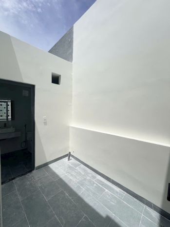 Bán nhà 2 tầng p.biên hòa,shr đường ô tô 7 chỗ,gần tttm 7676194