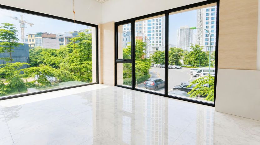 Cho thuê sàn vp 95m2  ciputra  đủ pccc  12 triệutháng. 7676448