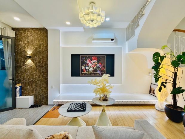 Nhà đẹp gò vấp - sát đại học công nghiệp 7678023