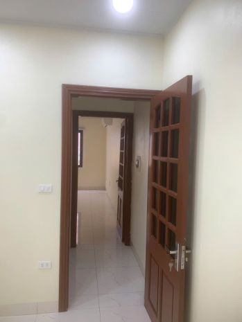 Chính chủ cho thuê nhà nguyên căn 3 tầng mặt phố lê đại 7679108