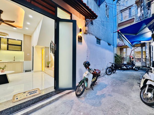 Nhà đẹp bình thạnh - 4 tầng  sau lưng dãy mặt tiền trần 7679610