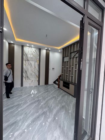 Bán nhà 4 tầng đẹp - miếu hai xã - sân cổng riêng 7679953