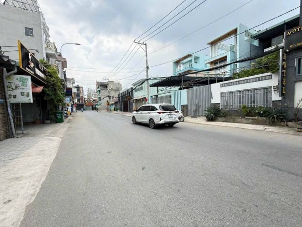 Biệt thự mặt tiền đường 12m có vỉa hè an phú đông q12 - 7680288