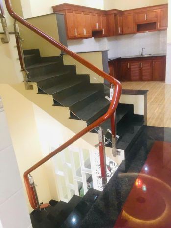 Bán nhà mặt tiền đường quảng hàm,  dt 97m2, sau qh còn 7680814