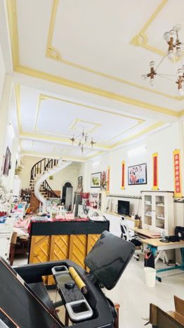 Bán nhà 1 hẻm 6m thông khuông việt tân phú, ngang 5x22m 3 7681784