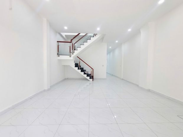 Bán nhà huynh thi hai p tmt q12 5,5 x15 2 tầng hxh 3,9 tỷ 7683387
