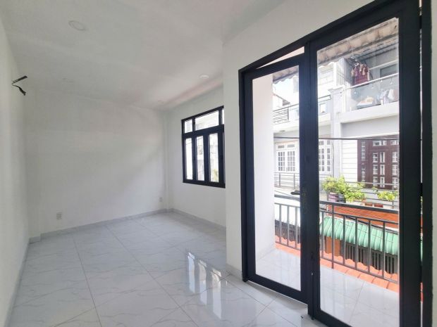 Bán nhà huynh thi hai p tmt q12 5,5 x15 2 tầng hxh 3,9 tỷ 7683389