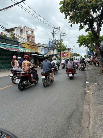 Nhà bình tân giảm sốc 220 triệu - chốt ngay  5tỷ1 7683769