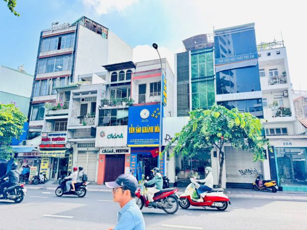 Quận 1: bán nhà 4 tầng mặt tiền đinh tiên hoàng, p.tân 7684019