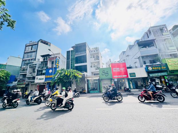Quận 1: bán nhà 4 tầng mặt tiền đinh tiên hoàng, p.tân 7684020