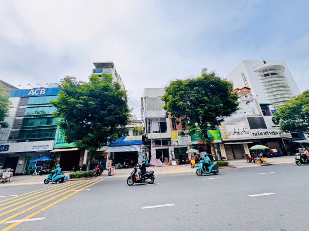 Chính chủ  bán nhà 2 mặt tiền đ.điện biên phủ, quận 3 7684477