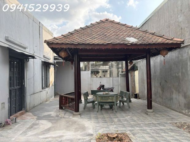 Bán nhà câp 4 -bình hòa -gan 200m2 -giá 4ty500 7685191