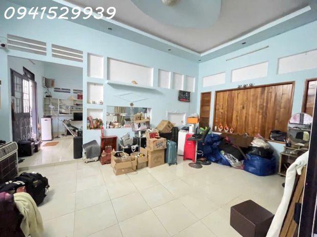 Bán nhà câp 4 -bình hòa -gan 200m2 -giá 4ty500 7685193