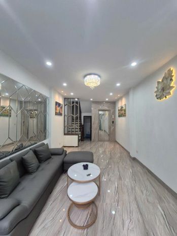 Bán nhà thạch bàn 36m 6 tầng thang máy 1 nhà ra phố nhỉnh 9 7685279
