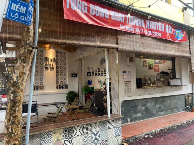 Sang rẻ lắm luôn quán cafe góc 2 mt chỉ : 69 tr , sân rộng 7686057