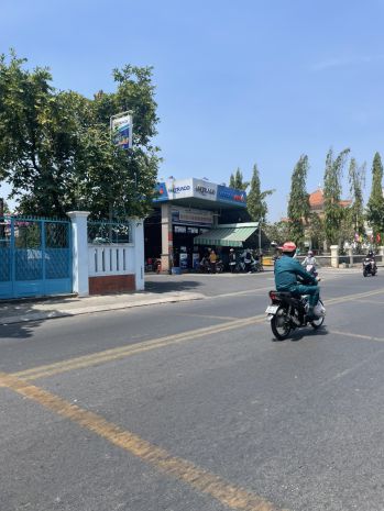 Ban nha măt tiên 6x26m gia 9 ty đương lê lơi 7686998