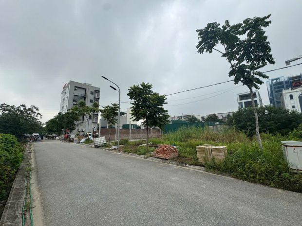 Chính chủ bán đất dịch vụ salao  vị trí đẹp, tiềm năng 7687071