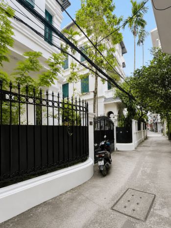Lạc long quân  biệt thự lô góc  ô tô 7 chỗ  120m²  4 7688159