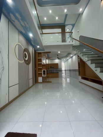 Bán nhà 2 tầng p.trảng dài,shr đường nhựa 8m,gần khu vui 7688462