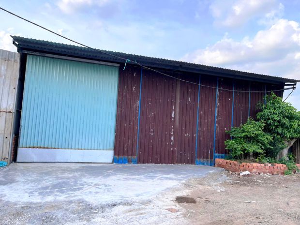 Cho thuê 400m2 kho hem xe tai co săn 3fa 7688880