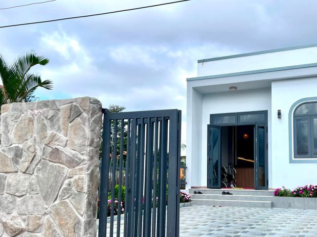 Cần bán nhà 169m² có 85m² thổ cư, nhà mới 2 phòng ngủ 7689142