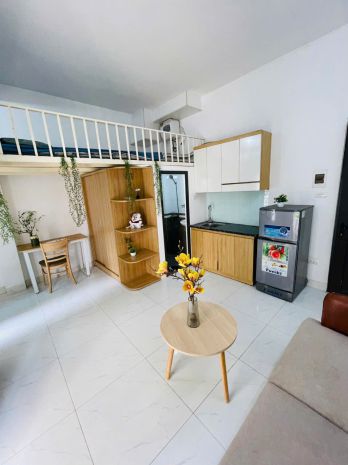 Tòa ccmn hoàng quốc việt  67 phòng  lô góc 4 mặt thoáng 7689401