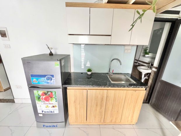 Tòa ccmn hoàng quốc việt  67 phòng  lô góc 4 mặt thoáng 7689402