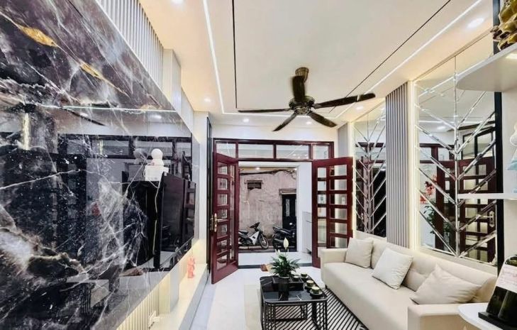 Bán nhà phố lê quang đạo  nhà mới cực đẹp  ngõ 3 gác đua 7689700