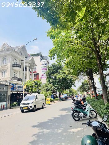 Bán chdv đường lê thị chợ, quận 7, dt 213m2, 5 tầng có tm, 7690094