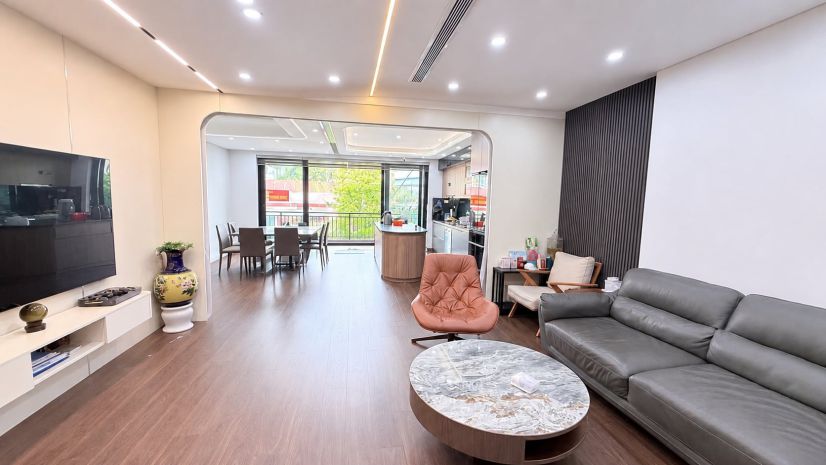 Nhà đẹp khu vực bồ đề, 80m x 6 tầng, mặt tiền 6m, gara 4 7690502