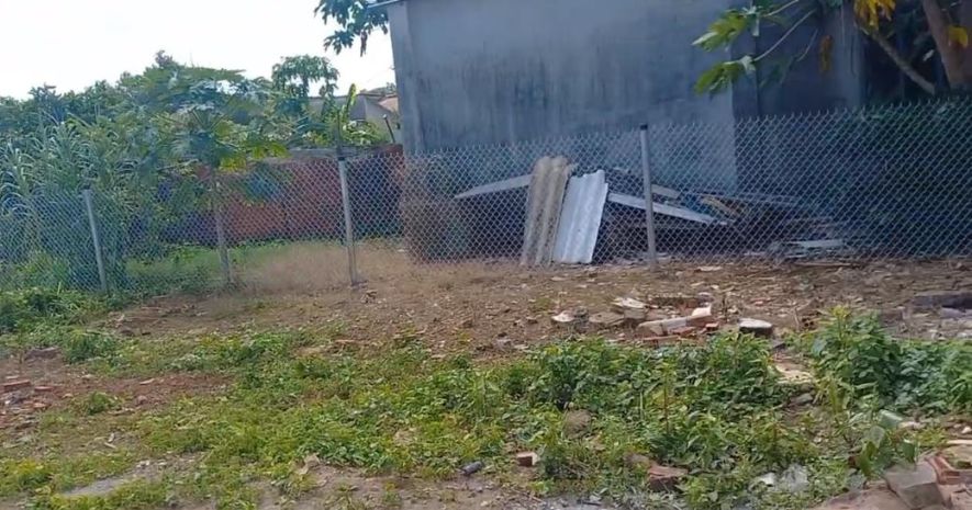 Chính chủ bán gấp đất thổ cư 272.3 m2 sẵn sổ riêng đường 7691159